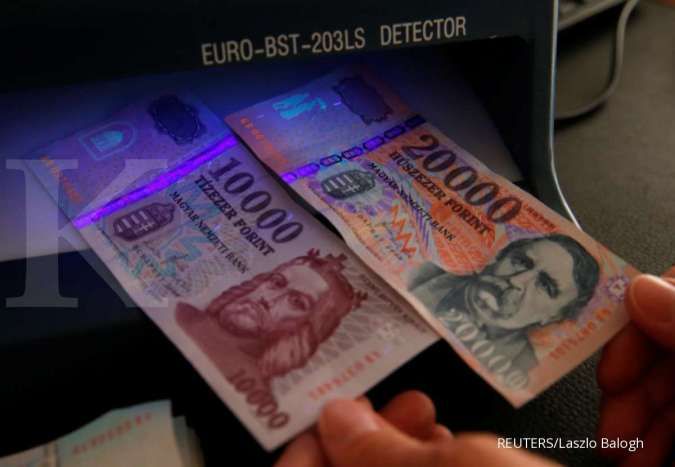 Mata Uang Eropa Tengah Menguat Senin (15/9), Didukung Pelemahan Dolar AS