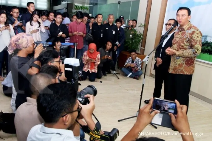 Jakarta admits failure to renovate stadium