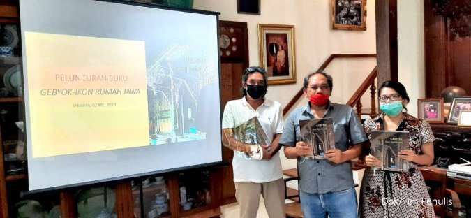 Belajar budaya Jawa dari penelusuran di buku Gebyok Ikon Rumah Jawa