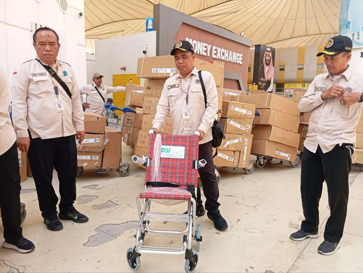 Menuju Puncak Haji, Bank Syariah Indonesia Sumbang 300 Unit Kursi Roda