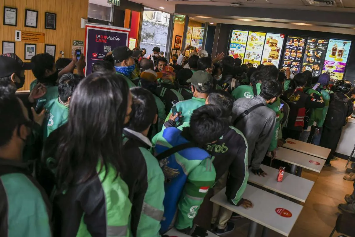 Soal pemesanan BTS Meal, McDonalds berlakukan sistem buka tutup 