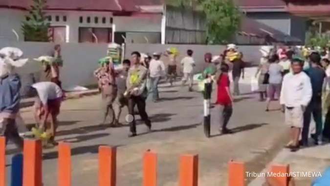 Tapanuli Tengah dan Sibolga Terisolasi 5 Hari, Warga Menjarah Gudang Bulog 