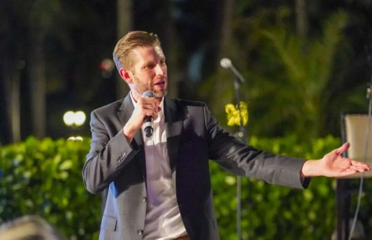 Bandara Palm Beach Resmi Berganti Nama Menjadi Donald J. Trump