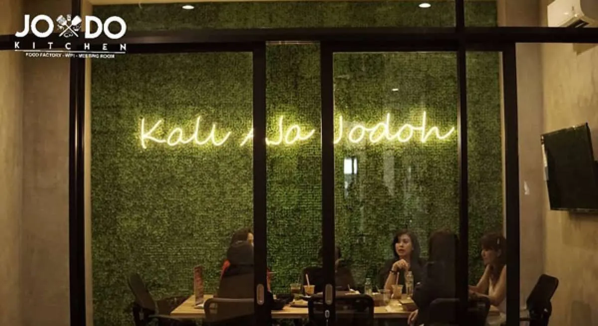 Meramal peruntungan dari Resto Kalijodo