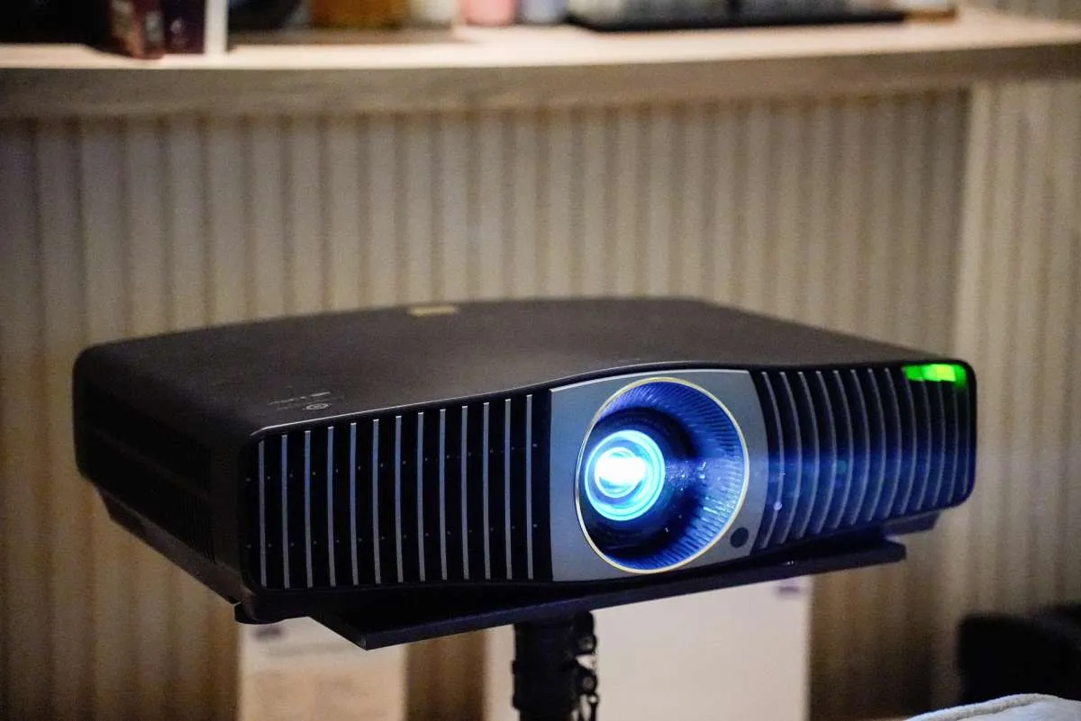 BenQ Luncurkan W5800, 4K Home Cinema Projector Terbaru dengan Teknologi Laser