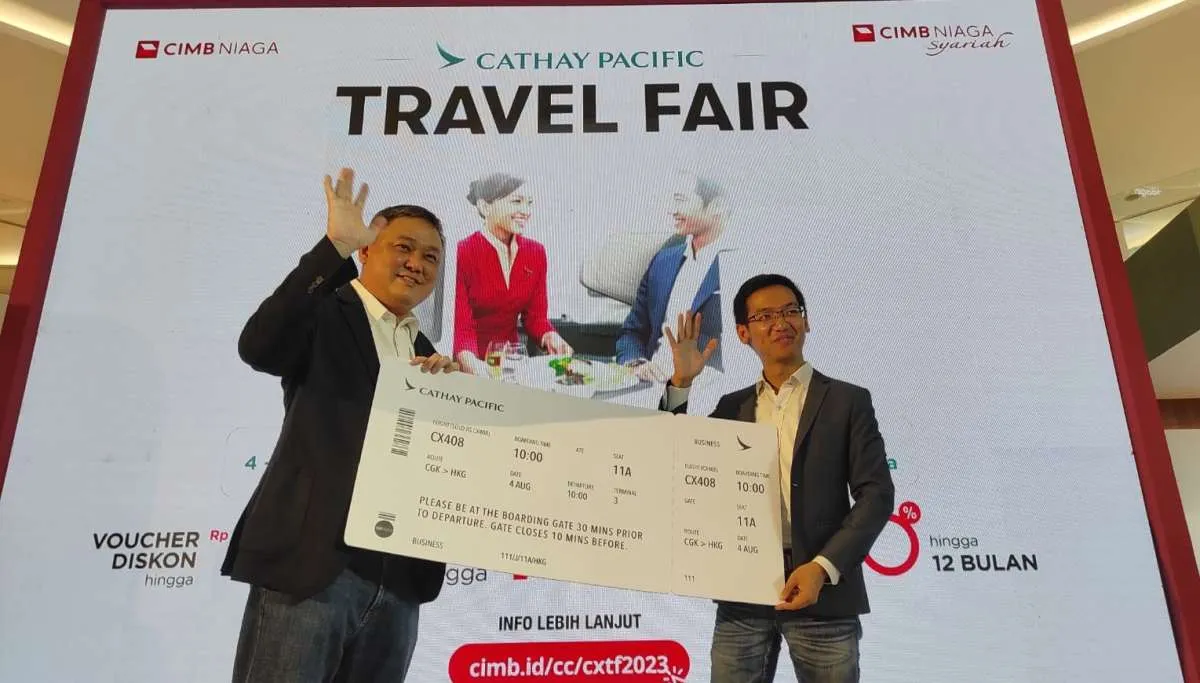 CIMB Niaga & Cathay Pacific Mudahkan Wisata Dunia di Cathay Pacific Travel Fair 2023