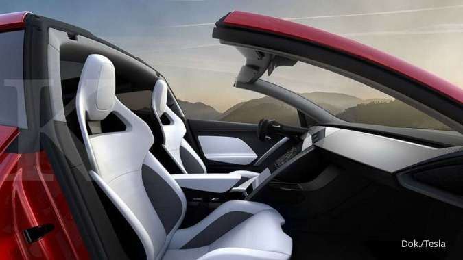 Mobil listrik Tesla Roadster SpaceX 