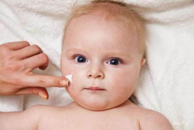 Simak 4 Cara Memilih Sunscreen untuk Bayi, Lihat Bahan dan Tekstur