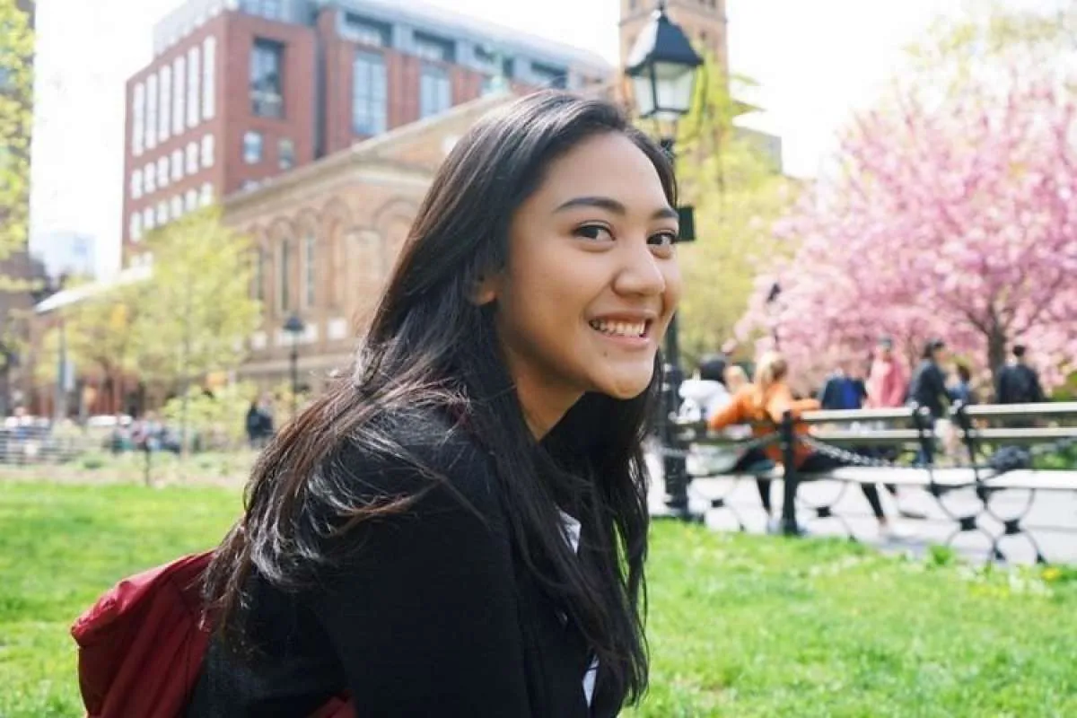 Terpopuler: Putri Tanjung jadi staf khusus termuda, Realme 5s mulai Rp 1,96 juta