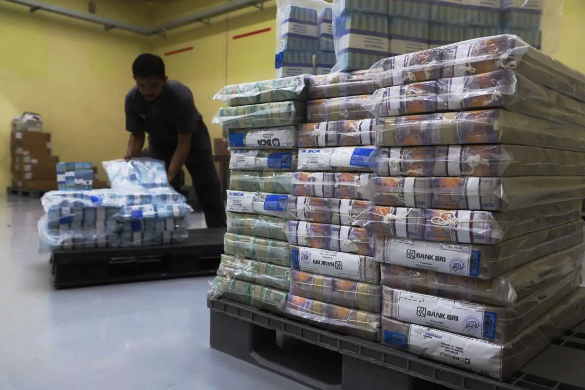 OJK Wanti-Wanti Bank Terkait Kualitas Kredit Pasca Kebijakan Tarif Trump