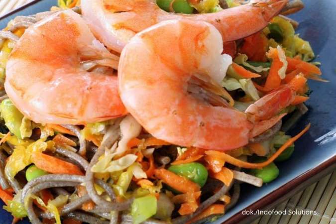 Resep Soba Salad Pepaya Udang, Masak Kilat Cuma 15 Menit!