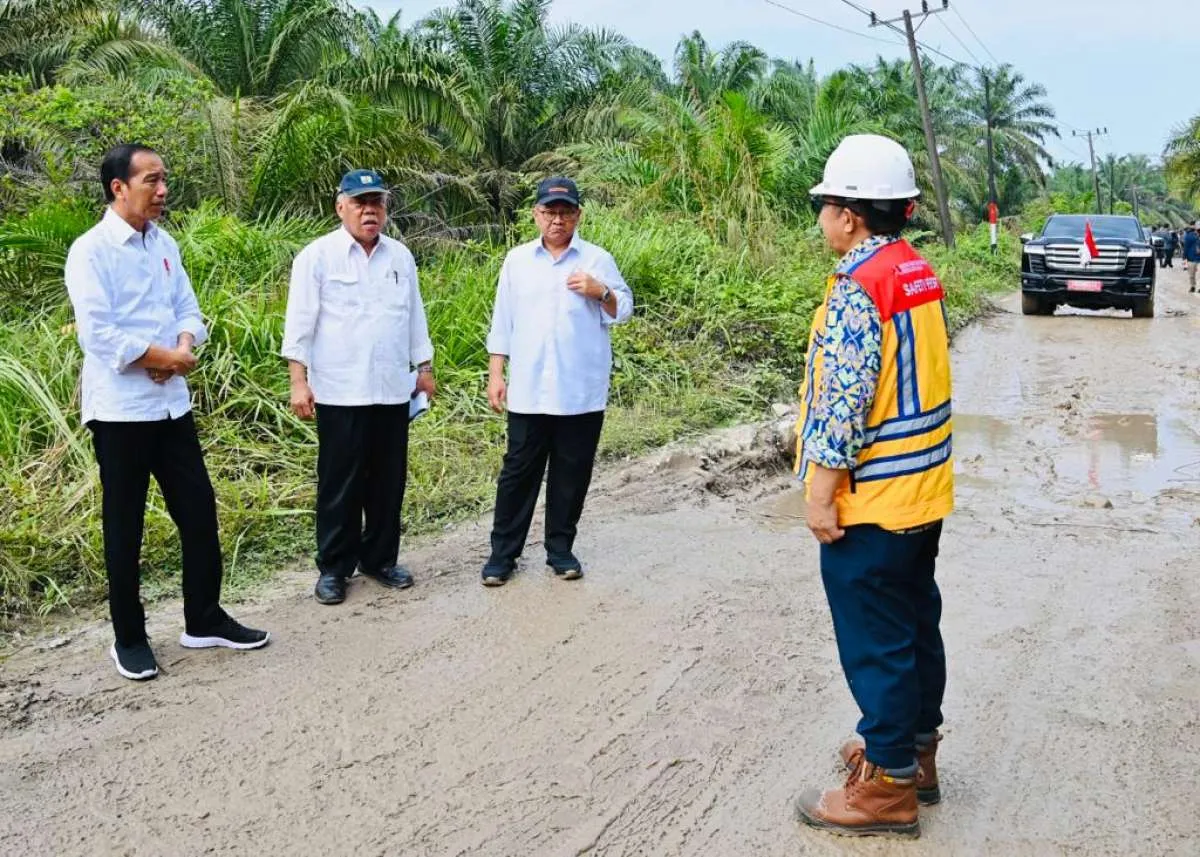 Jokowi Sebut Perbaikan Jalan Rusak di Sejumlah Provinsi Sudah Dimulai