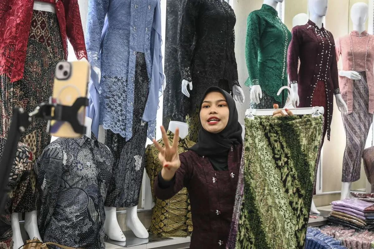 Indeks Keyakinan Konsumen Tercatat Turun pada Oktober 2024