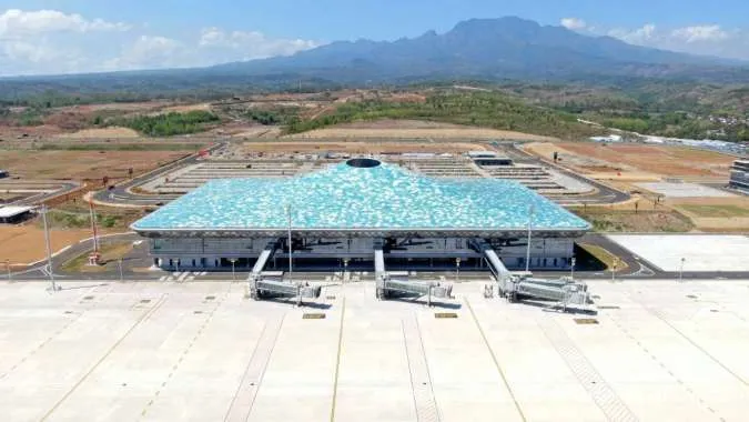 Prakiraan Cuaca Jawa Timur Besok Jumat (29/5): Sebagian Cerah, Suhu Capai 33°C