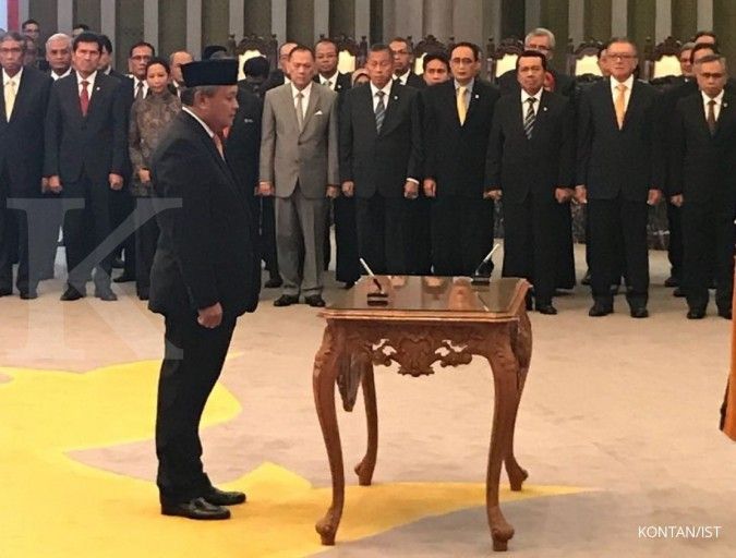 Rupiah menanti resep gubernur baru Bank Indonesia