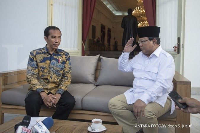 Pesan persatuan dalam makan siang Jokowi & Prabowo