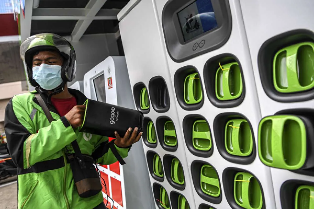 Dorong Ekosistem Kendaraan Listrik, PLN Akan Tambah 250 SPBKLU di Tahun 2023