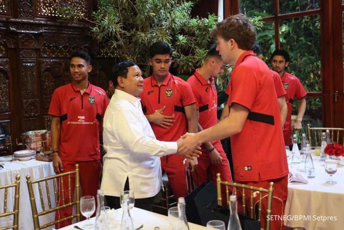 Prabowo Hadiahkan Jam Tangan Rolex kepada Pemain Timnas Pakai Uang Pribadi