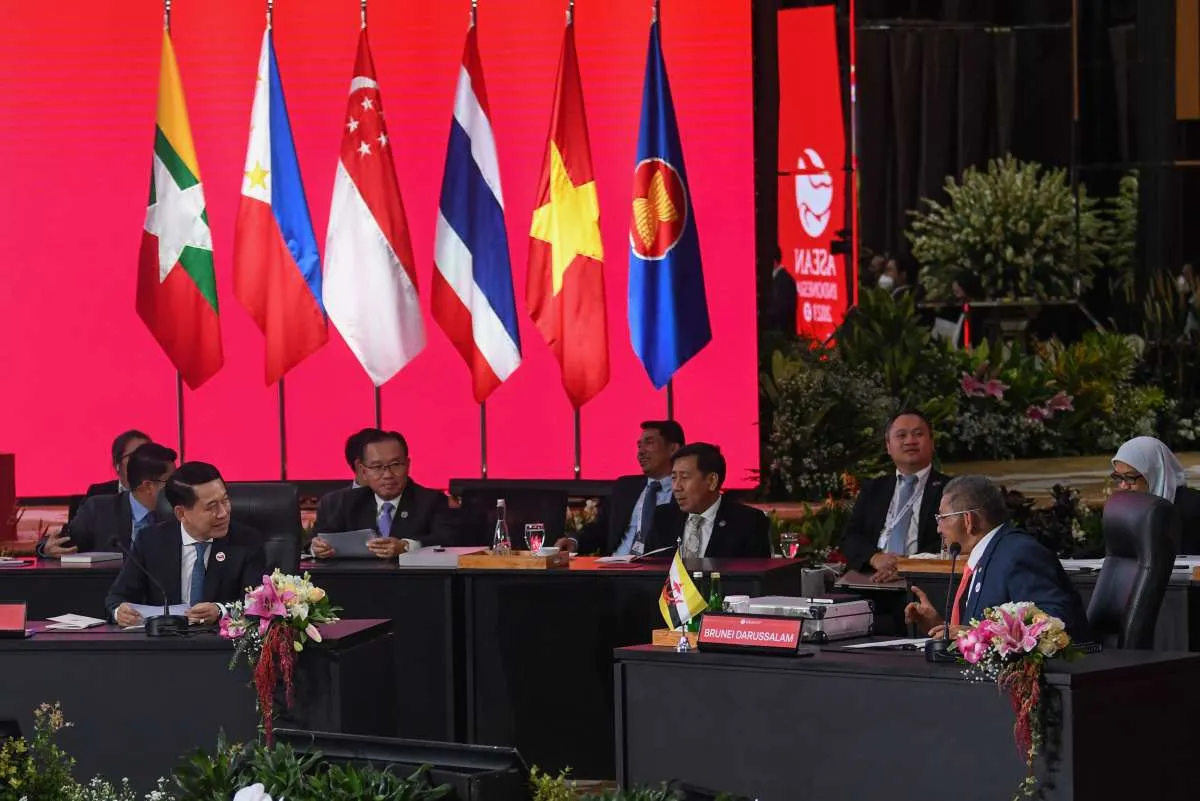 ASEAN Chair Indonesia to Intensify Talks on Code for South China Sea