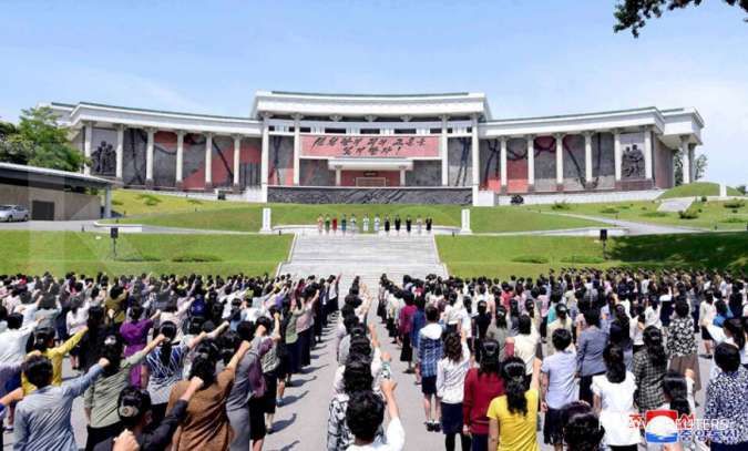 Cegah penyebaran virus corona, para pemimpin Korea Utara sibuk kunjungan