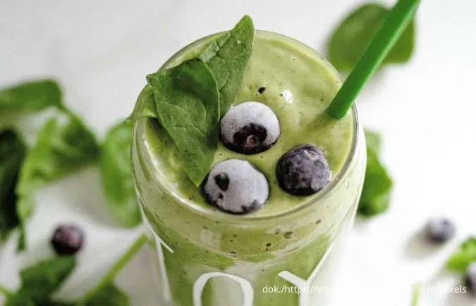 5 Resep Smoothie Kale yang Sehat dan Segar untuk Membantu Detox Tubuh