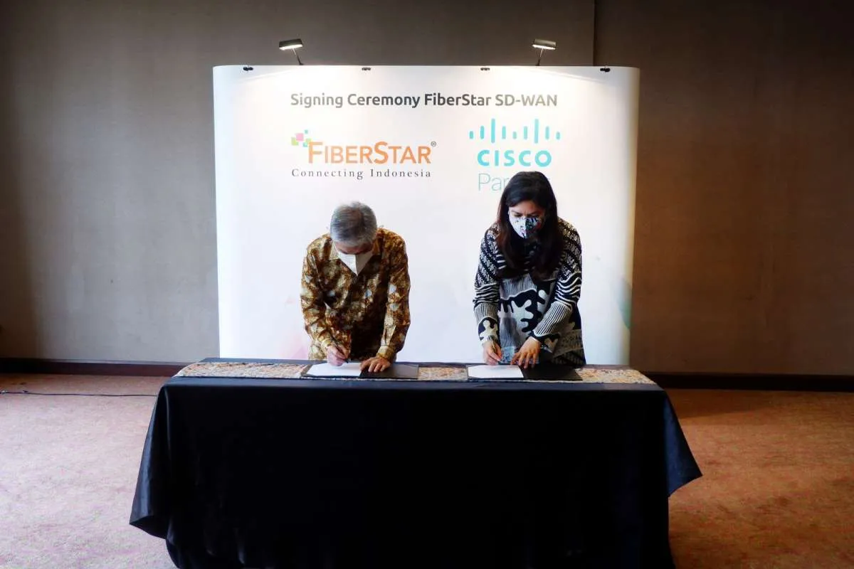Tingkatkan konektivitas perusahaan, FiberStar jalin kerjasama dengan Cisco 