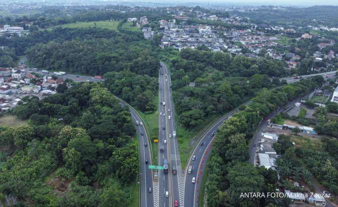 Volume kendaraan di Tol Trans Jawa Tengah melonjak