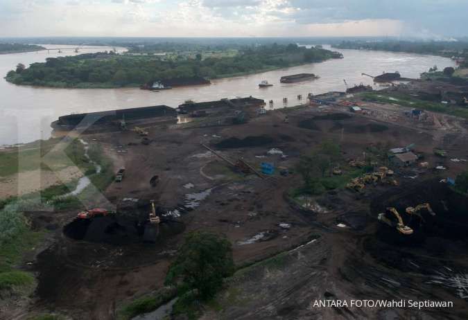 Produksi dan distribusi batubara tersendat banjir di Kalimantan