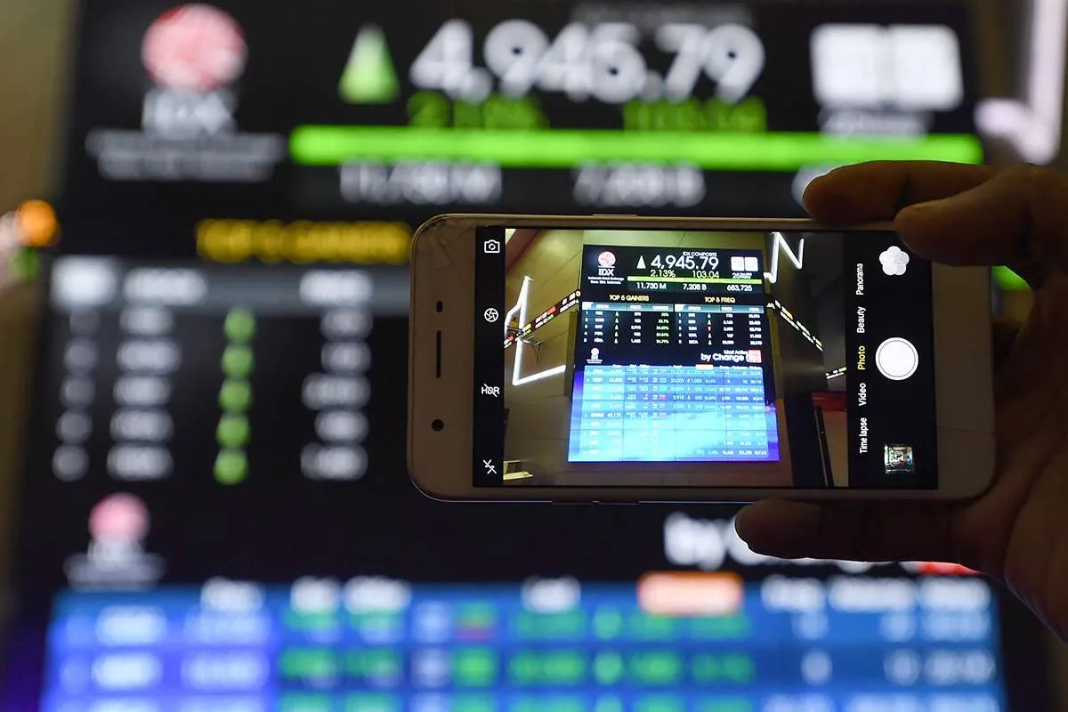 IHSG melonjak 2,05% di akhir perdagangan Kamis (1/10) setelah turun 3 hari beruntun