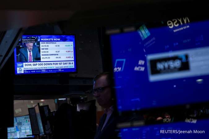 Bursa Wall Street Memerah Setelah Donald Trump Naikkan Tarif impor untuk Kanada