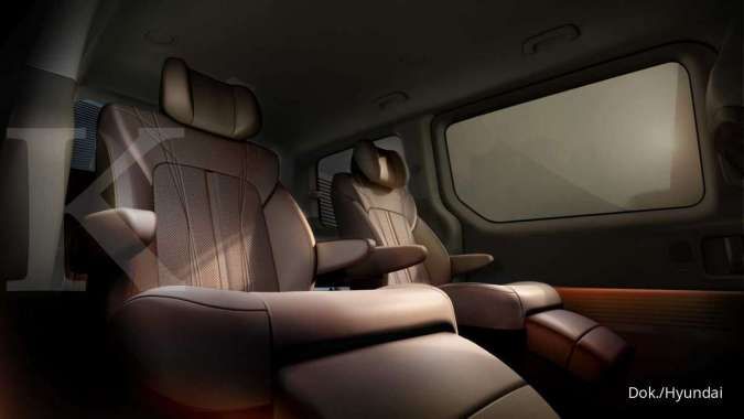 Teaser mobil Hyundai Staria dirilis, MPV yang punya desain futuristik