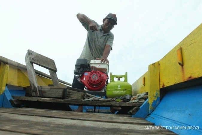 Pemerintah-Pertamina bagikan 679 paket konverter kit untuk nelayan di Kampar