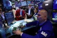 Wall Street Tertekan Pada Selasa (21/2) Setelah Libur Panjang