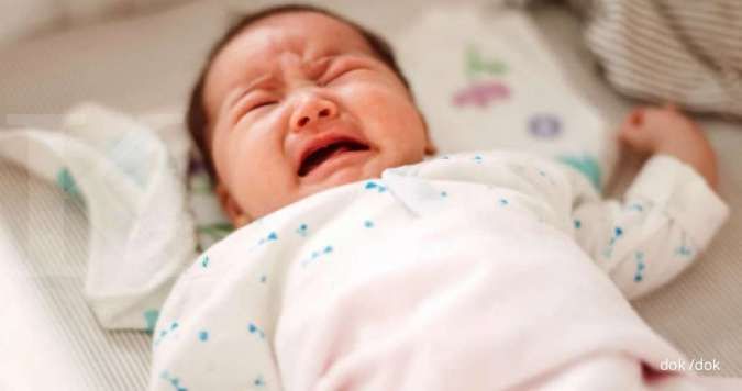 Jangan sampai salah, ini tips jitu menenangkan bayi yang terus menangis