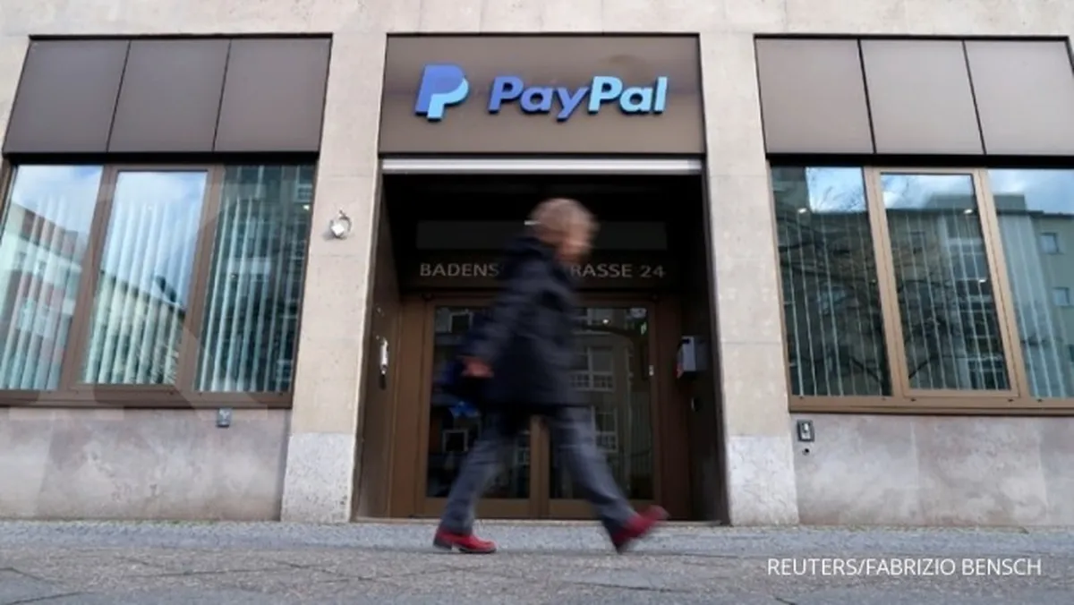 Model PornHub tak bisa lagi menerima pembayaran dari PayPal