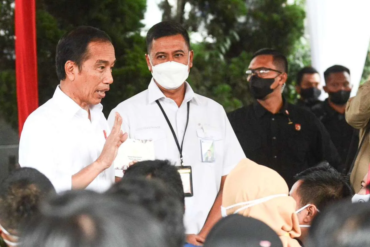 Pantau Penyaluran BSU, Presiden Imbau Pekerja Jadi Peserta BPJS Ketenagakerjaan