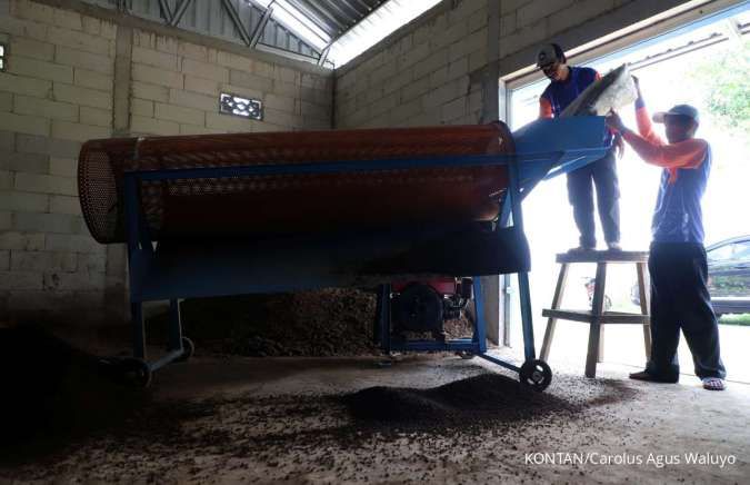 Penuhi Kebutuhan Pupuk Nasional, Pupuk Kaltim Memperbesar Kapasitas Produksi
