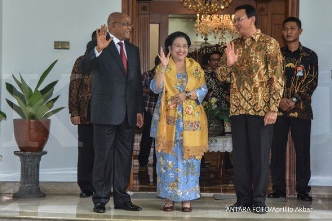 Megawati tutors Ahok in diplomacy 