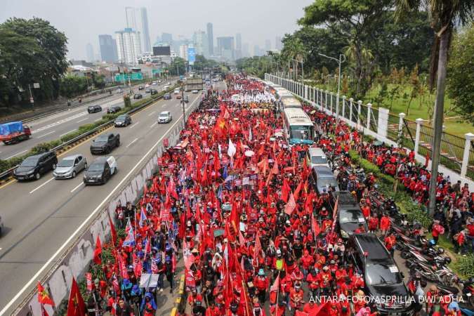 Buruh, Kemiskinan dan Perlindungan Sosial