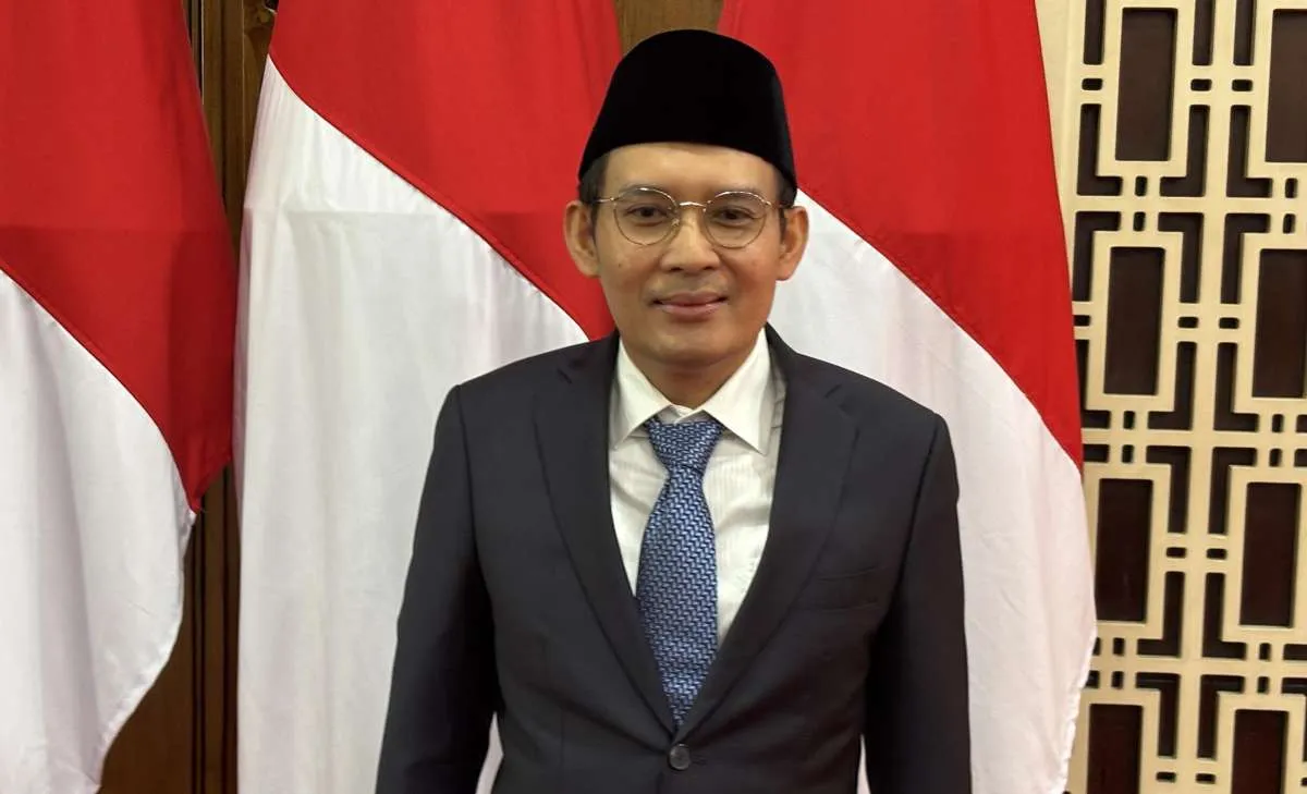 Resmi! Bahlil Lantik Ahmad Erani Yustika Jadi Sekjen Kementerian ESDM