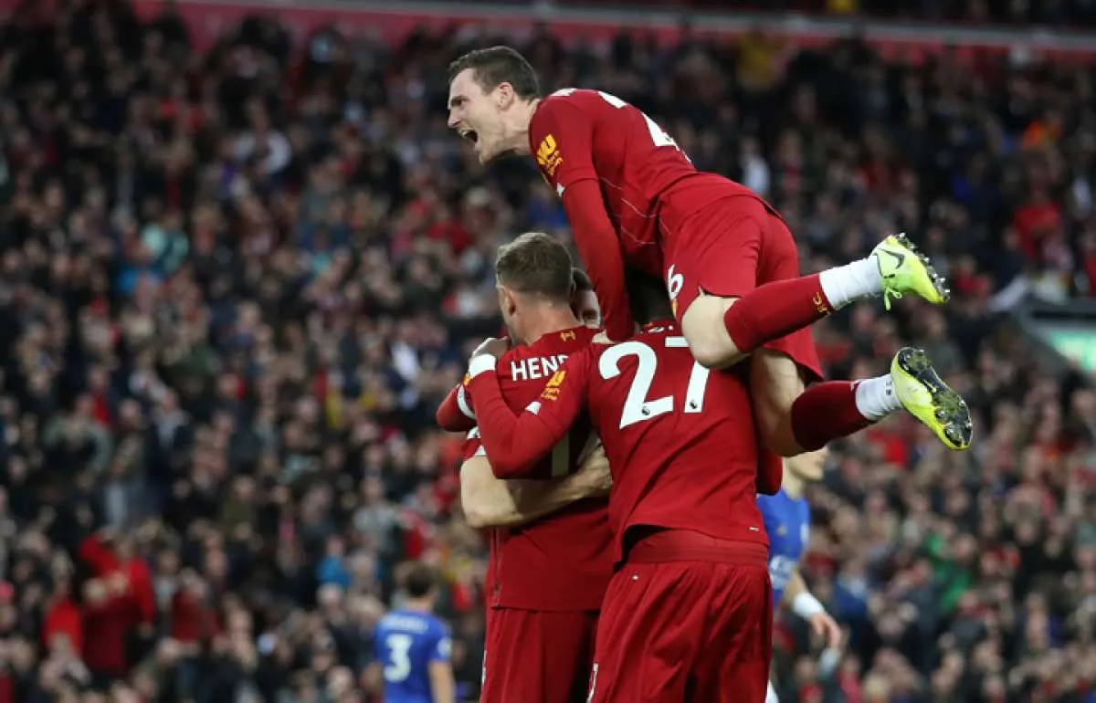 Jika Van Dijk atau Mo Salah cidera, Liverpool tak lagi favorit juara