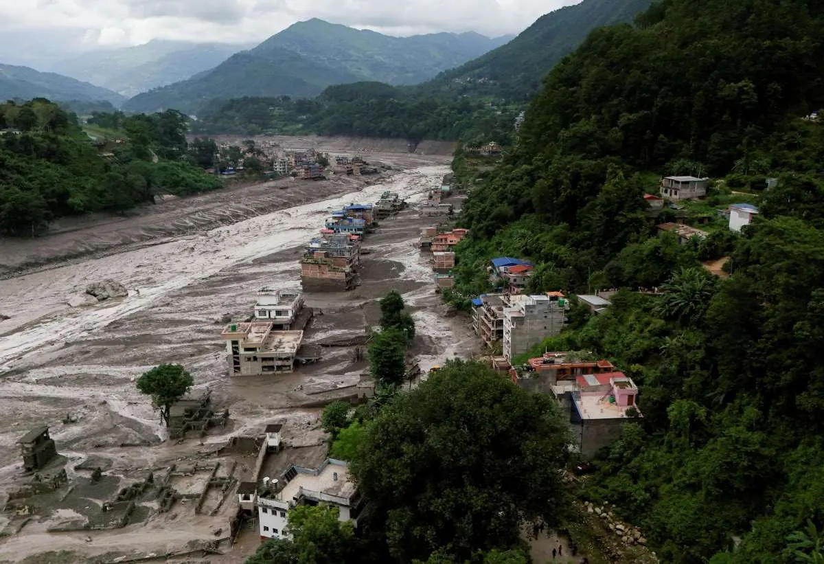 Banjir Bandang Himalaya Tewaskan Ratusan Orang, Lebih dari 1.000 Masih Hilang