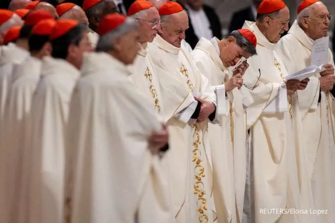 Konklaf Vatikan akan Pilih Paus Baru, Dunia Tunggu Asap Putih