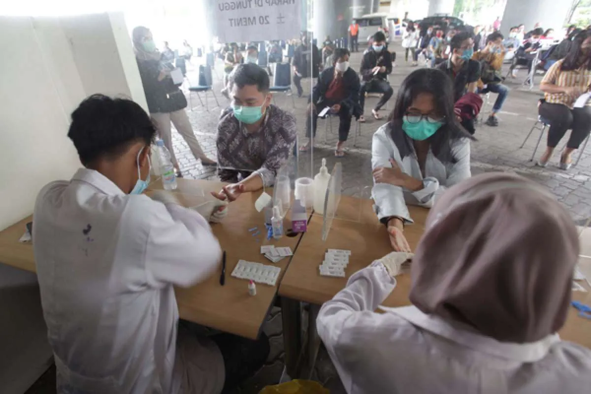 Ini tarif rapid test antigen di stasiun Kereta Api untuk penumpang jarak jauh