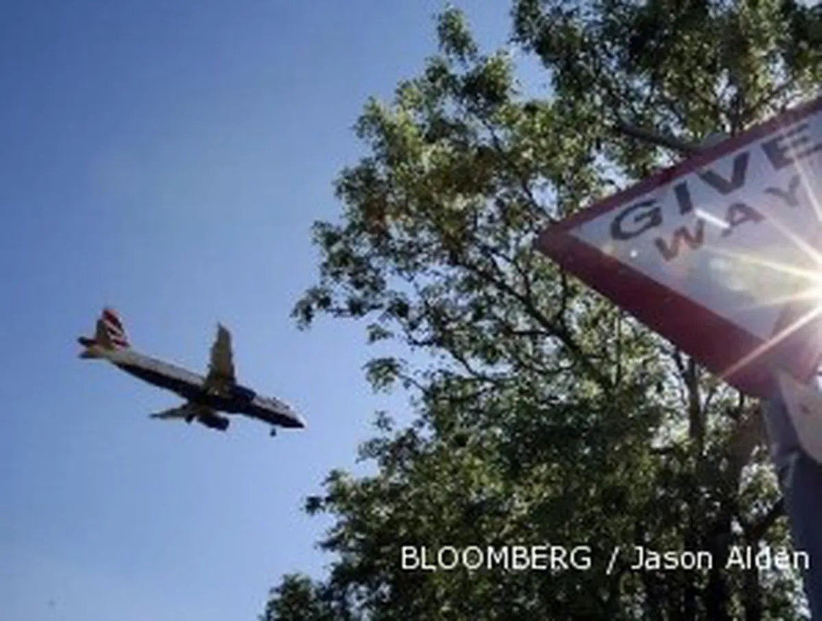 Menkeu dukung DPR studi banding OJK ke luar negeri