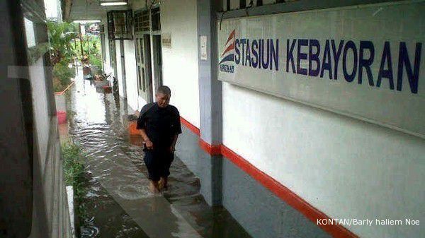 Stasiun kereta Kebayoran Lama terendam banjir