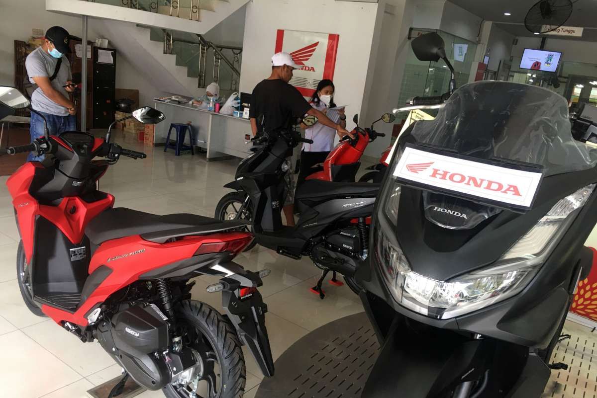 Target penjualan motor tahun ini capai 4 juta unit