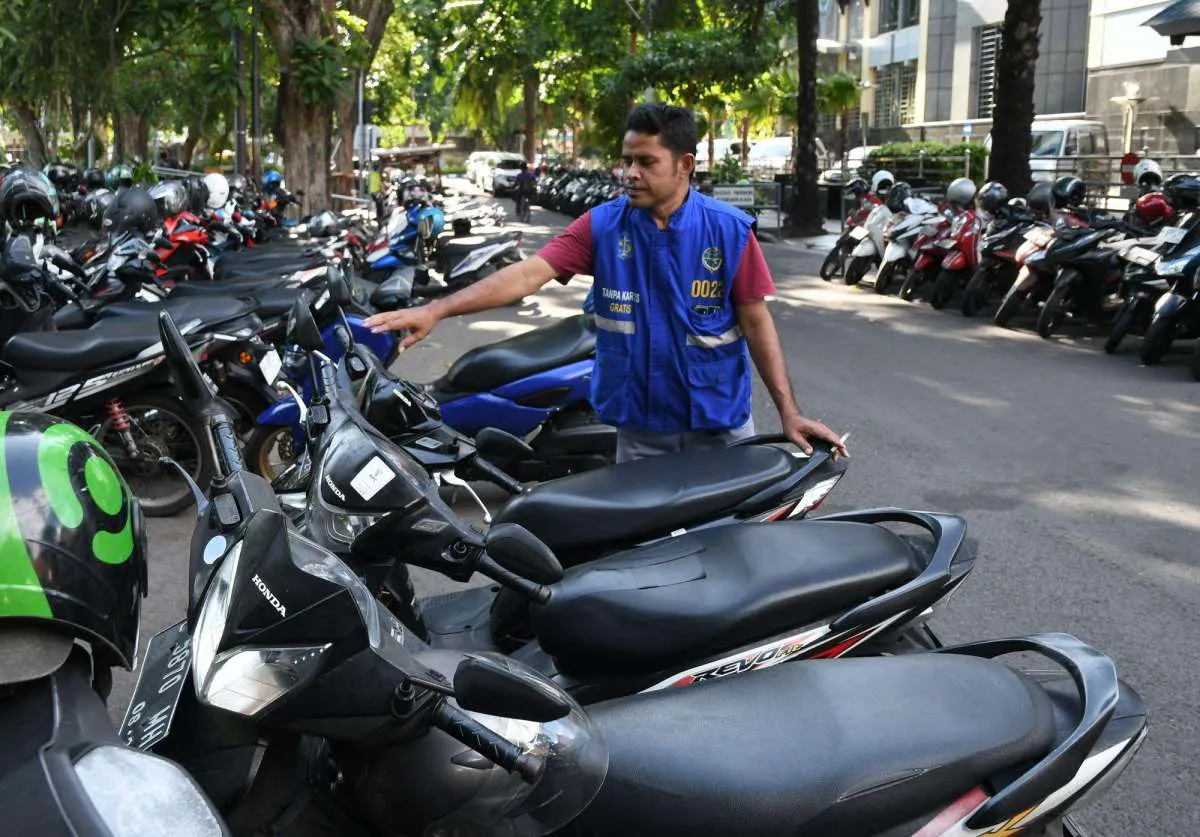 Cara Bayar Parkir Lewat QRIS Bank dan E-Wallet dengan Praktis dan Mudah