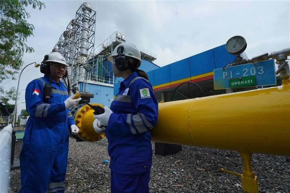 RAJA Segera Akuisisi Perusahaan LNG, Cek Profil Emiten hingga Kinerja Terbarunya
