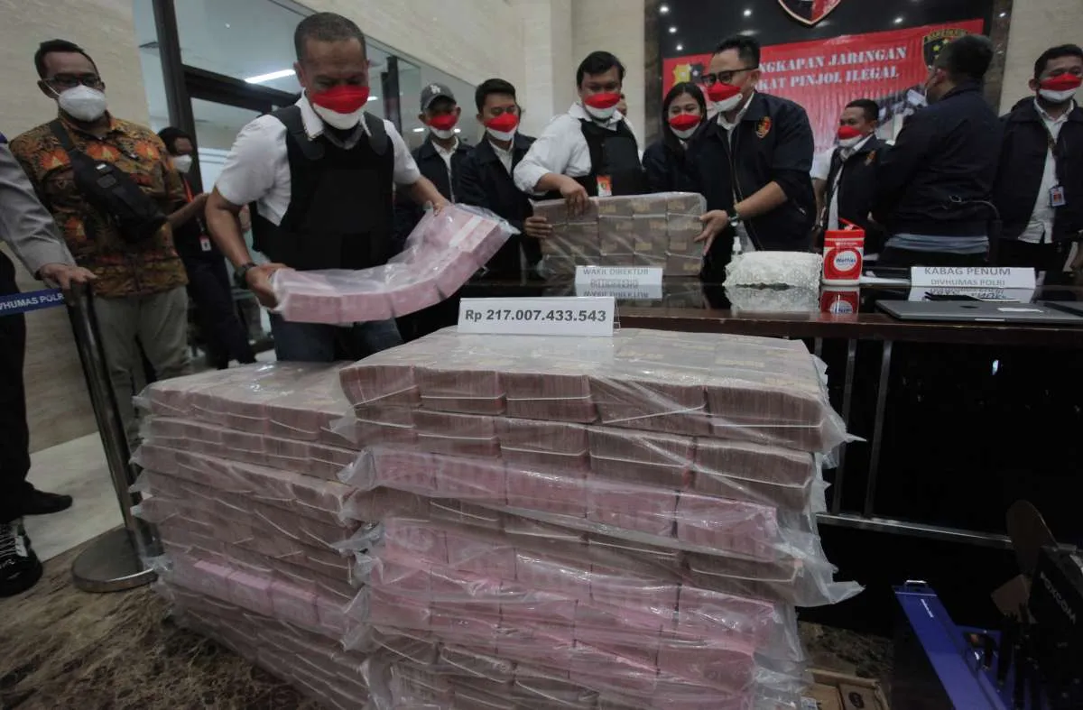 Bareskrim Polri sita Rp 217 miliar dari penangkapan 13 tersangka pinjol ilegal